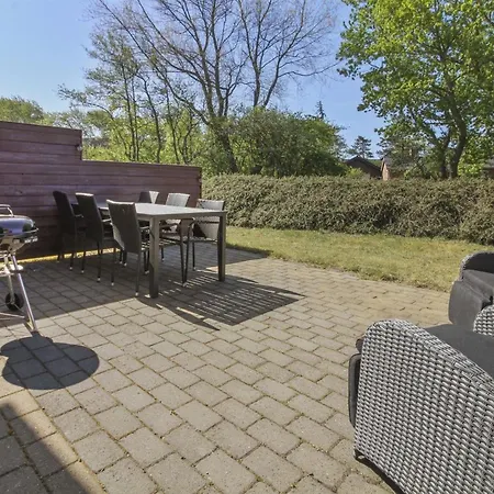 Eda - 3-5km From The Sea By Interhome بيت للعطل